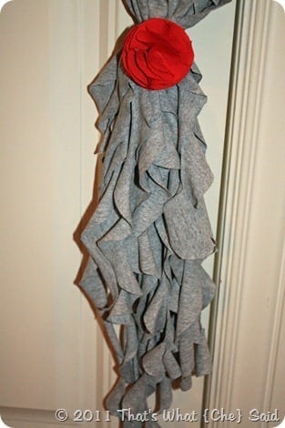 DIY Ruffle Scarf