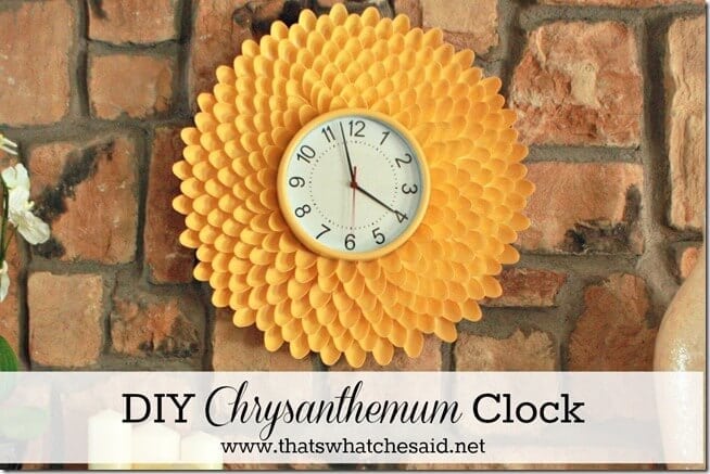 DIY Chrysanthemum Clock made from Plastic Spoons