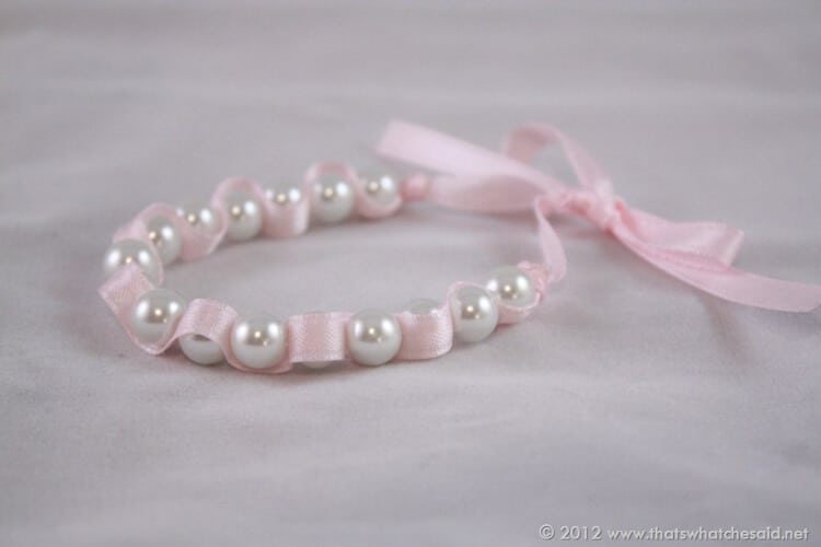 3 Simple Steps on How to Make an Elegant Elastic Pearl Bracelet with Ribbon