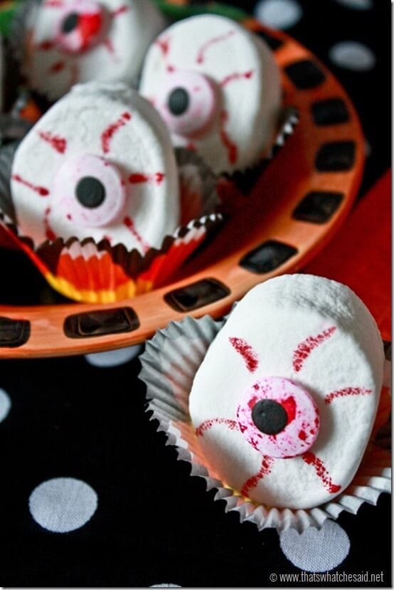 Eyeball Marshmallow treats with thatswhatchesaid.net