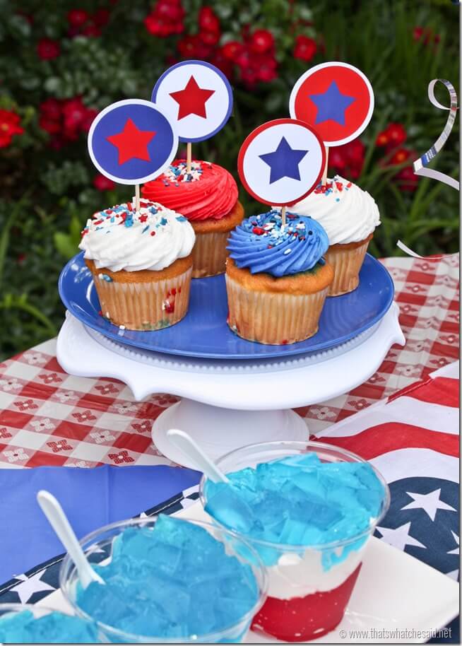 Patriotic Cupcake Toppers at thatswhatchesaid.com