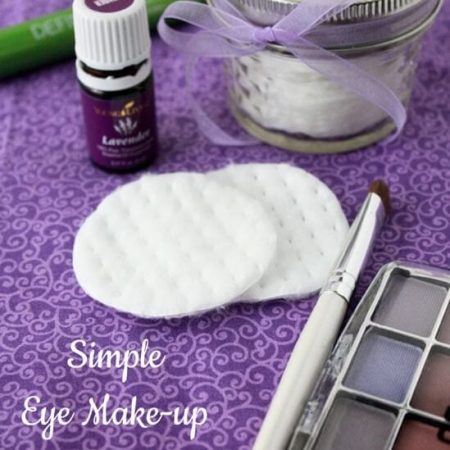 Simple Natural Ingredient DIY Eye Make Up Remover Pads