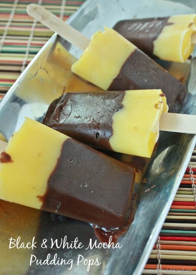 Black & White Pudding Pops at thatswhatchesaid.com Black & White Pudding Pops at thatswhatchesaid.com