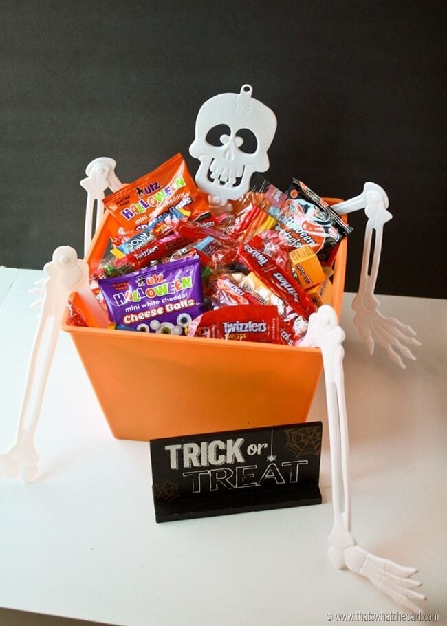 Spooky Trick or Treat Bucket at thatswhatchesaid.com