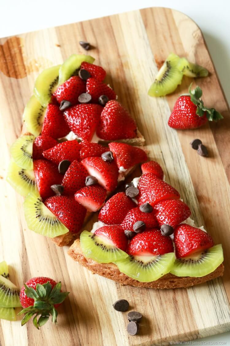 Fruit Pizza resembling a watermelon is perfect for summer BBQ's!