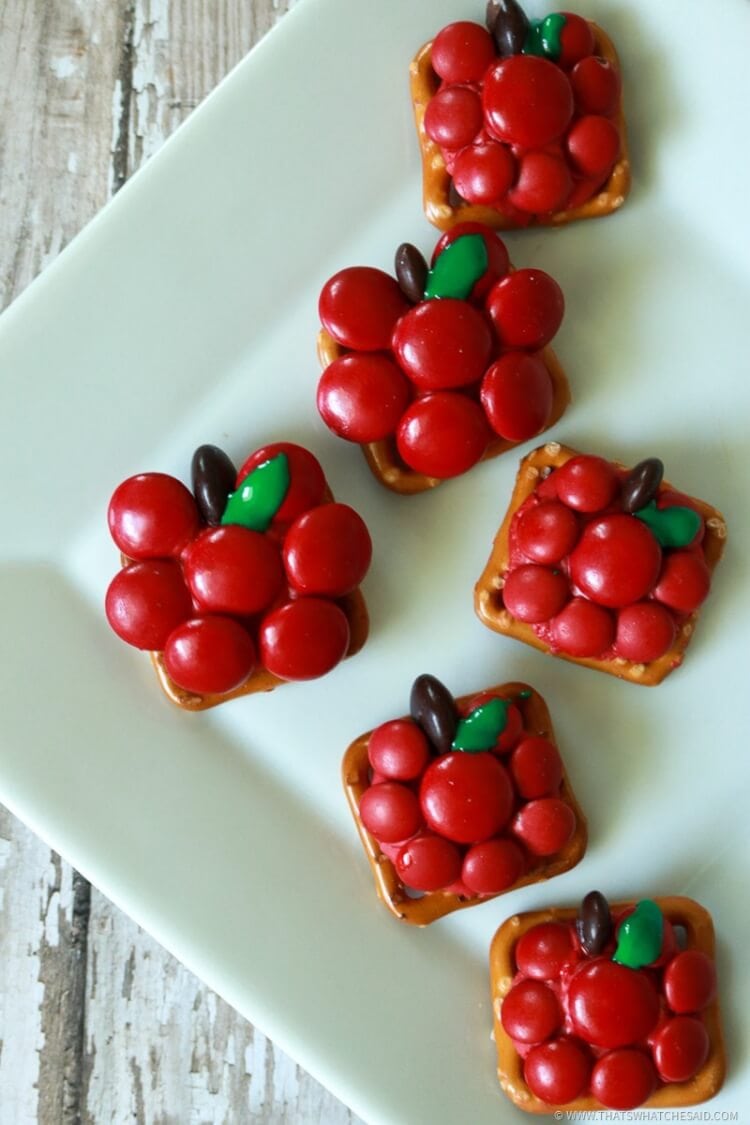 1 of 3 ways to make an apple pretzel bite