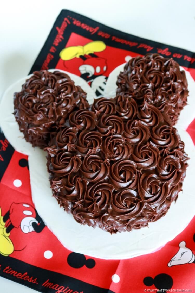 How to make an elegant Mickey Mouse Cake
