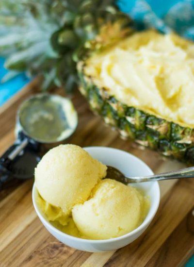 3 ingredient pinepaple frozen yogurt recipe is an absolute winner!
