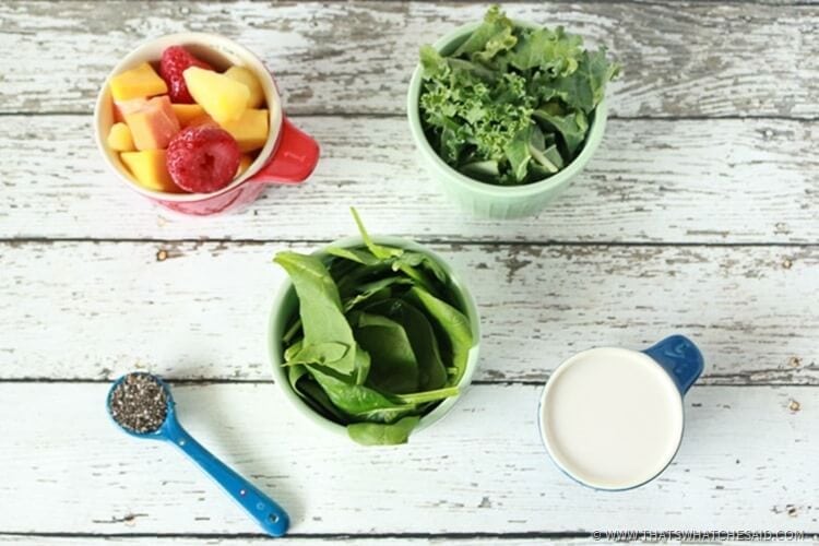 Ingredients for Green Smoothie Bowl with Chia Seeds