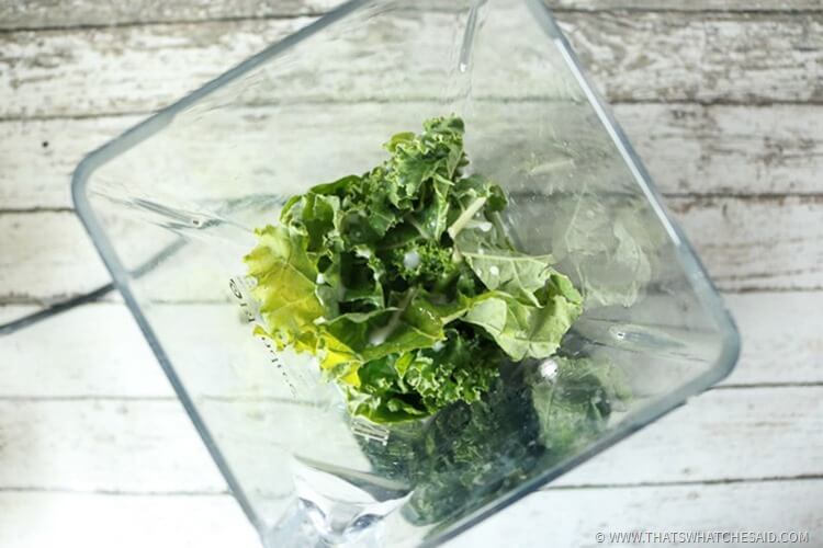 Spinach & Kale Smoothie Bowl Spinach & Kale Smoothie Bowl