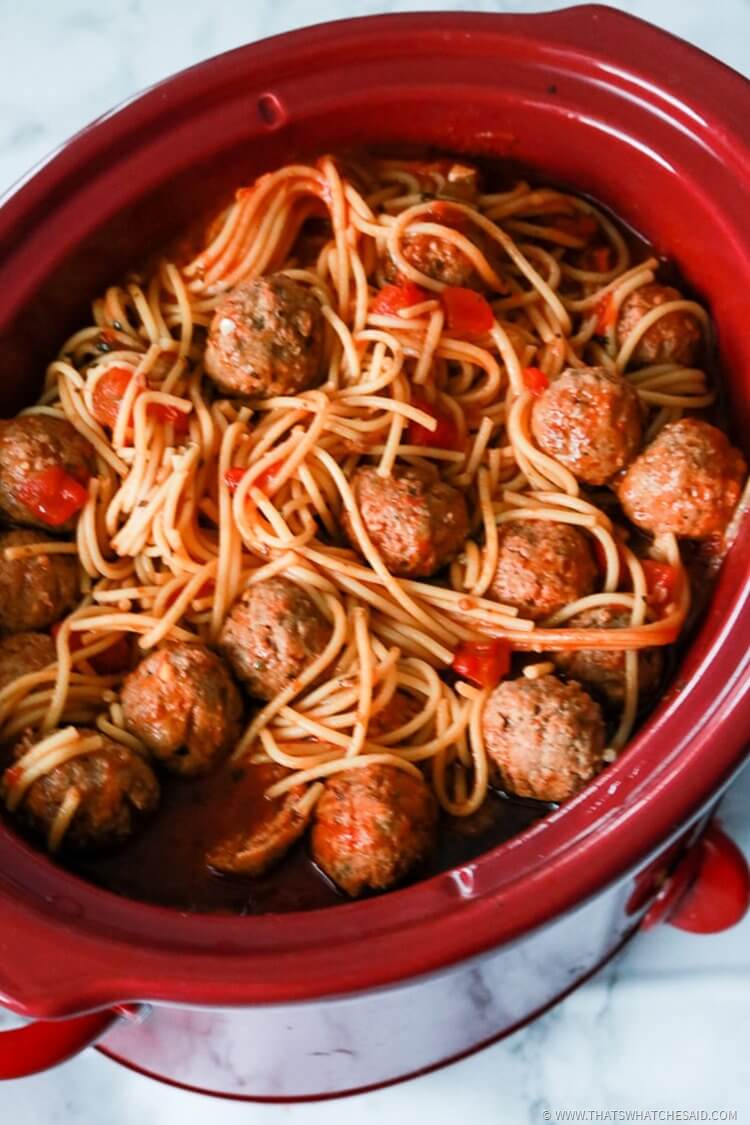 The Best Slowcooker Spaghetti & Meatballs Recipe