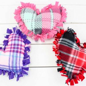 No Sew Heart Small Pillows