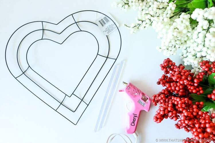 Heart Berry Wreath - Valentines Wreath - That's What {Che} Said