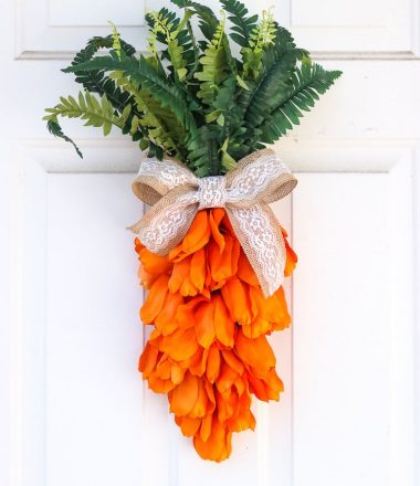 Unique Easter Wreath Idea-Carrot Easter Wreath