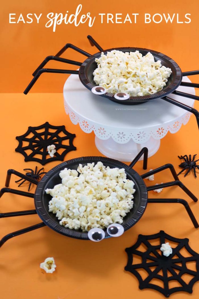 Spider treat bowls filled with popcorn. A quick and easy Halloween Craft