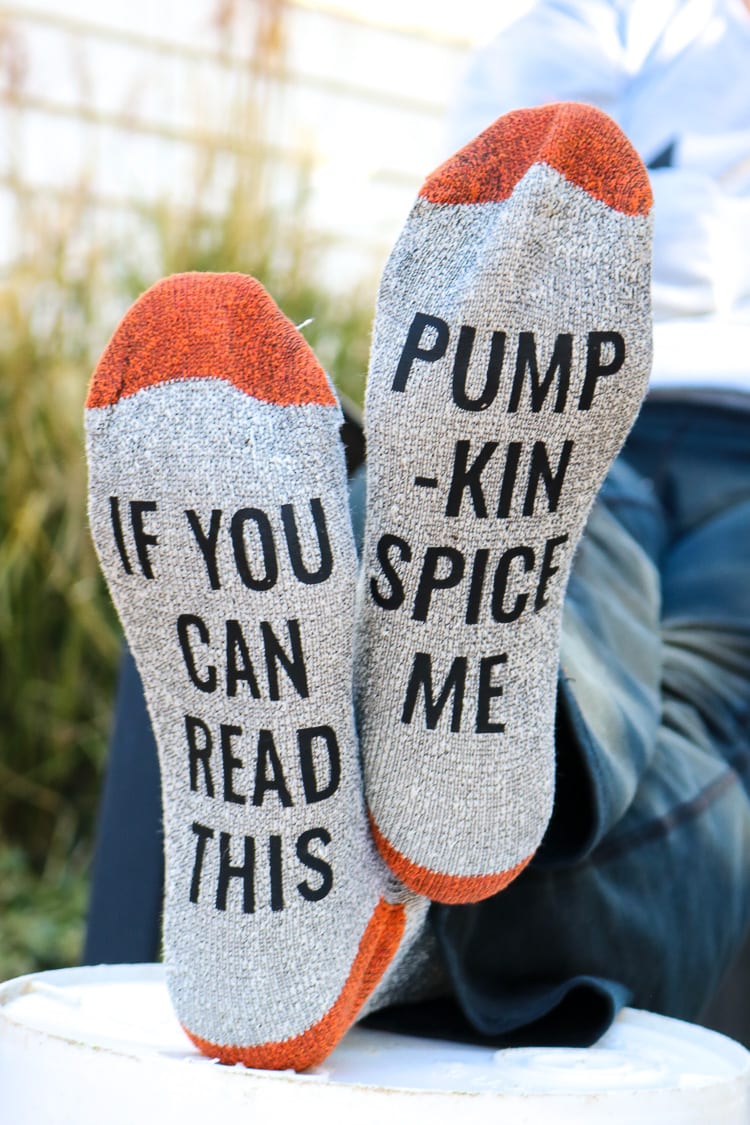 Funny Saying Socks that read "If you can read this, pumpkin spice me!"