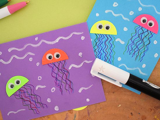 Construction Paper Jelly Fish with googly eyes