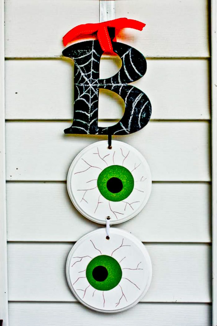 Boo Wall Hanging on Siding