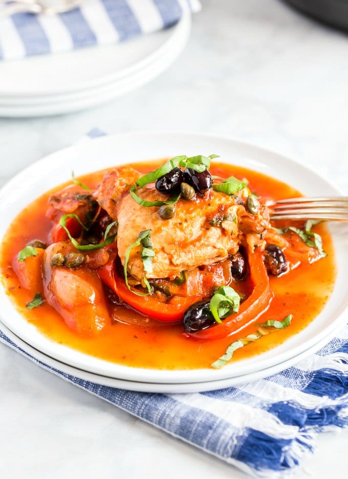 chicken-cacciatore-italian-stew in a bowl