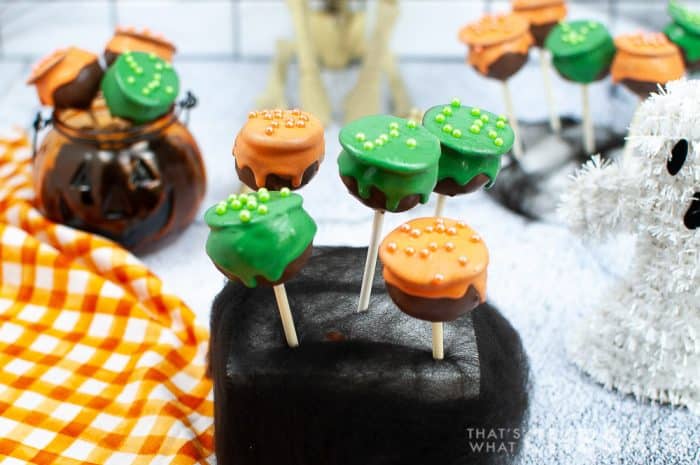 Cauldron Cake pops for Halloween