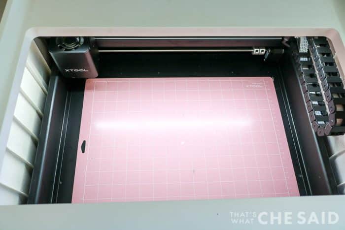 Using a cutting mat with the xTool M1 machine