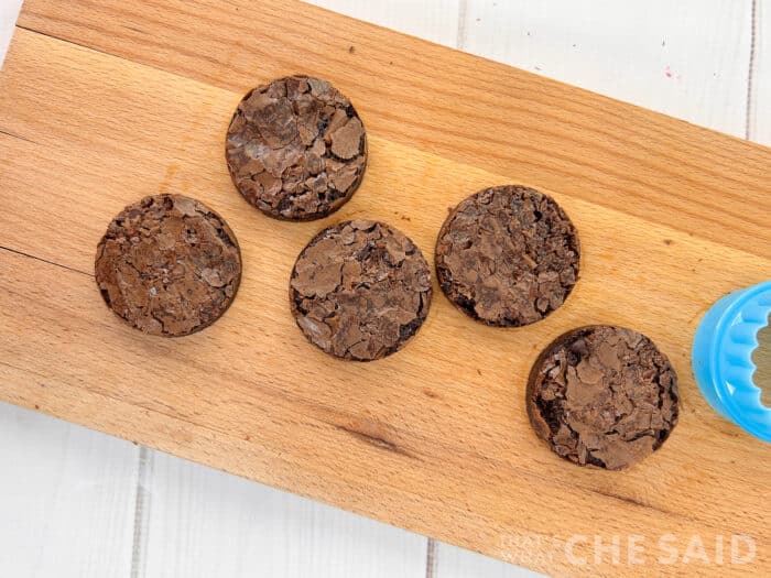 Cut brownies