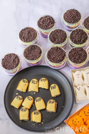 Making cookie tombtones