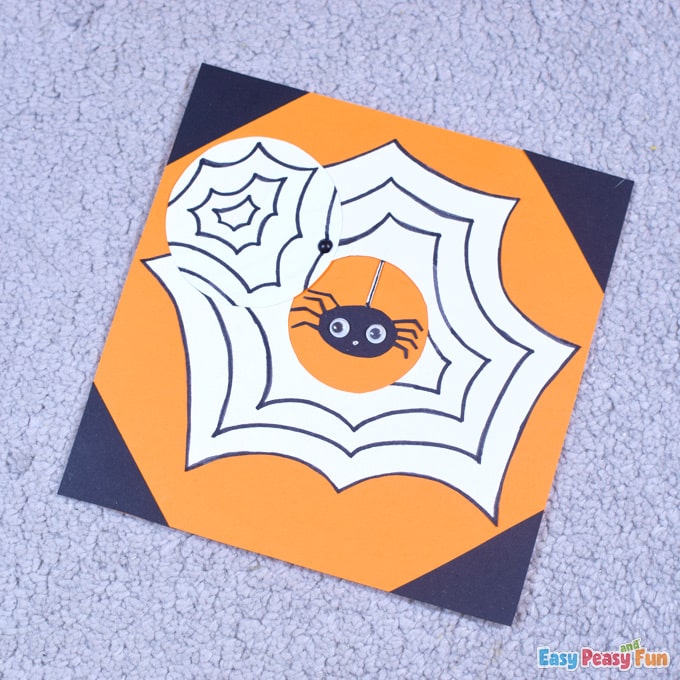 Peek a boo paper spider